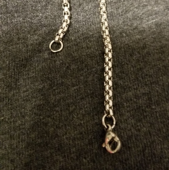 Silver Necklace - Picture 2 of 3